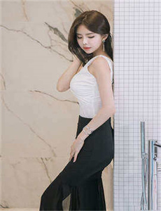 暴露娇妻被调教用力胬视频-27报女上男下动态图GIF图