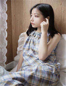 春归酒店的女服务员-无码人妻国产一区二区三区