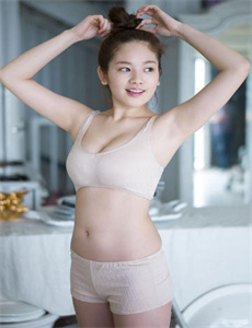 一人吃一个奶一人吃b-欧美vps与windows性能比较1